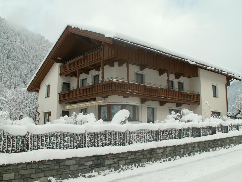 Landhaus Tyrol Mayrhofen Exterior photo